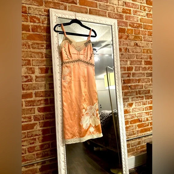 Coach NWT silk slip dress. Size 6 - Picture 3 of 12